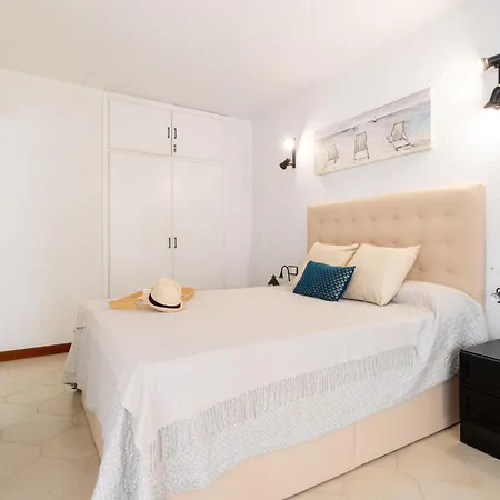 Novelty-primera Linea Mar شقة